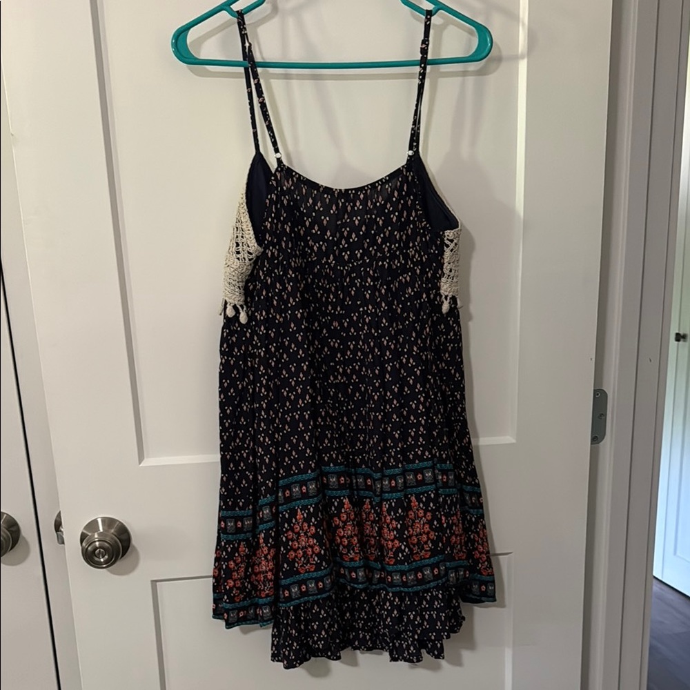 Entro Boho Sleeveless Women's top with Crochet Detail size L - Picture 4 of 6